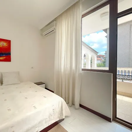 Zoia 3* Chernomorets